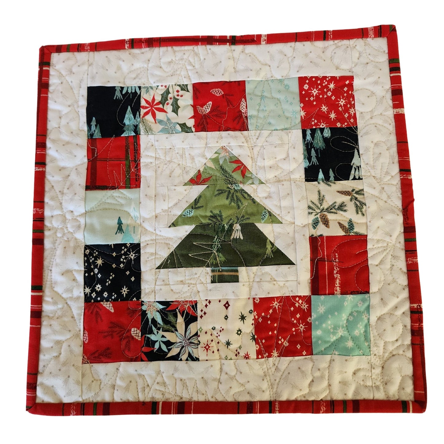 Holiday Cheer Table Topper: Christmas Tree